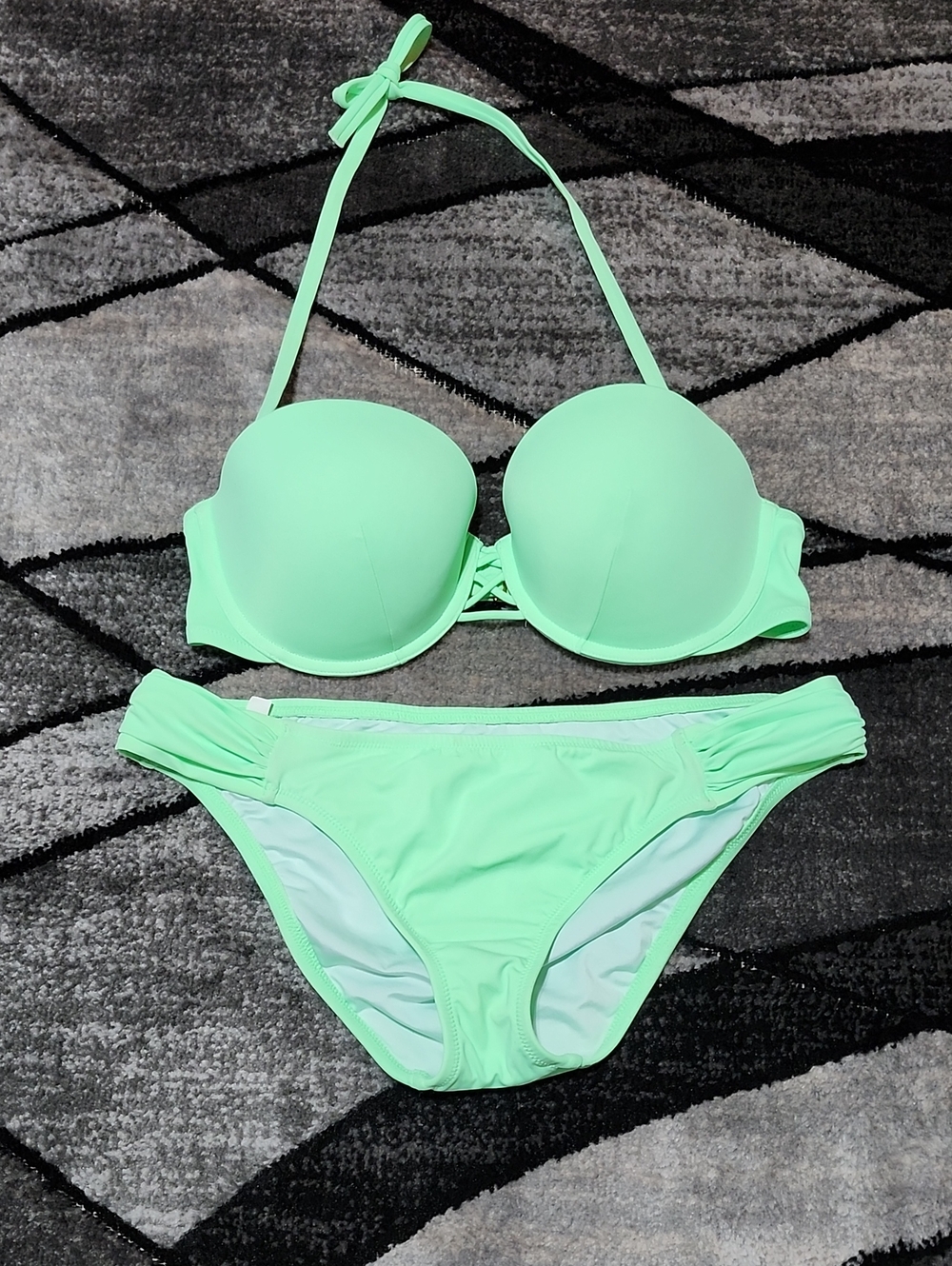 VICTORIA SECRET 2014 MINT GREEN STRAPPY PUSHUP BIKINI HALTER TOP & CHEEKY BOTTOM